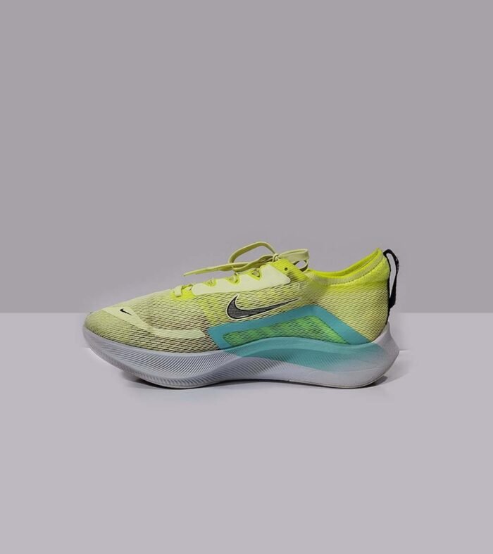 NIKE-ZOOM FLY- SIZE EU 42