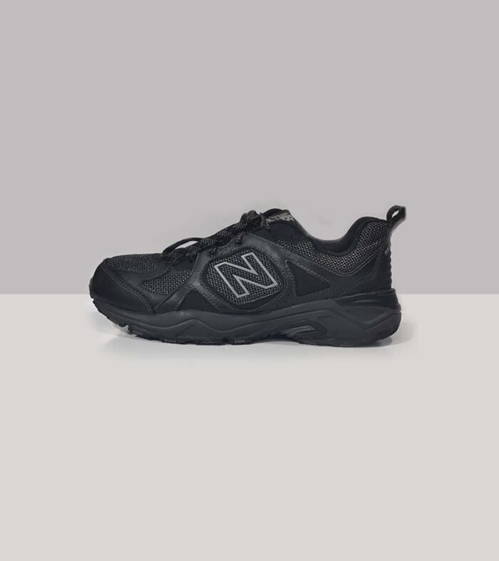 NEW BALANCE- SIZE EU 46.5