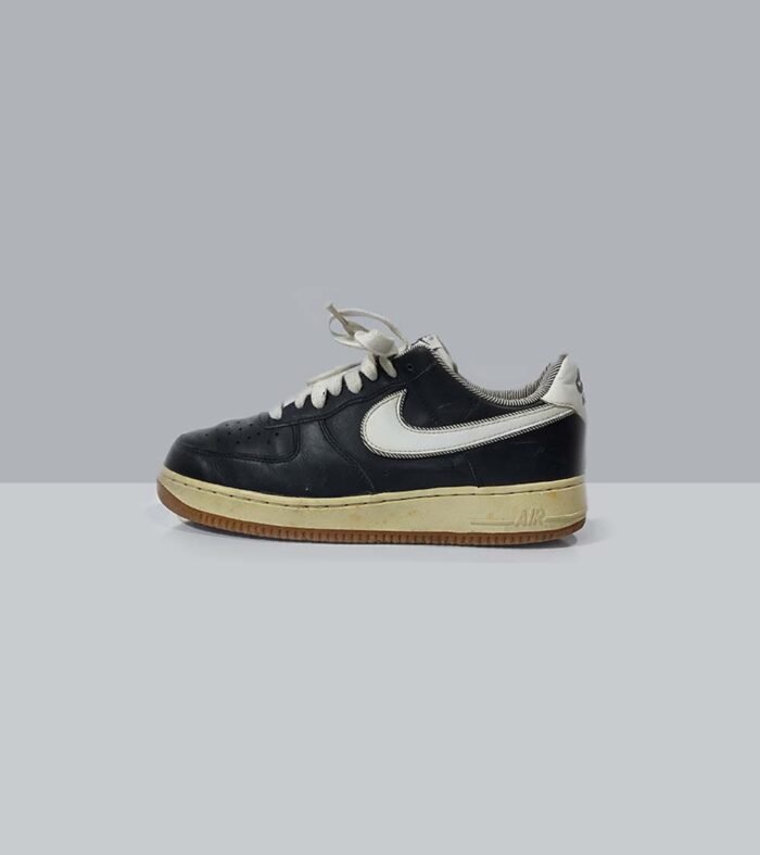 NIKE-AIR - SIZE EU 41