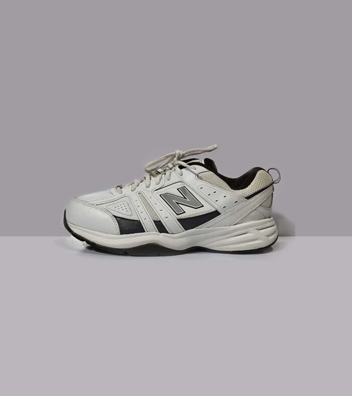 NEW BALANCE- SIZE EU 44