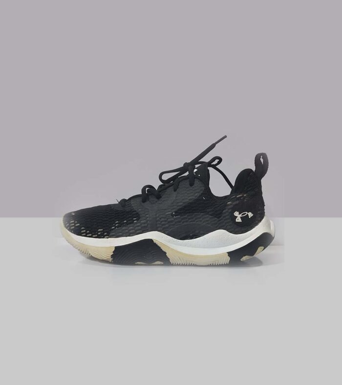 UNDER ARMOUR- SIZE EU 44